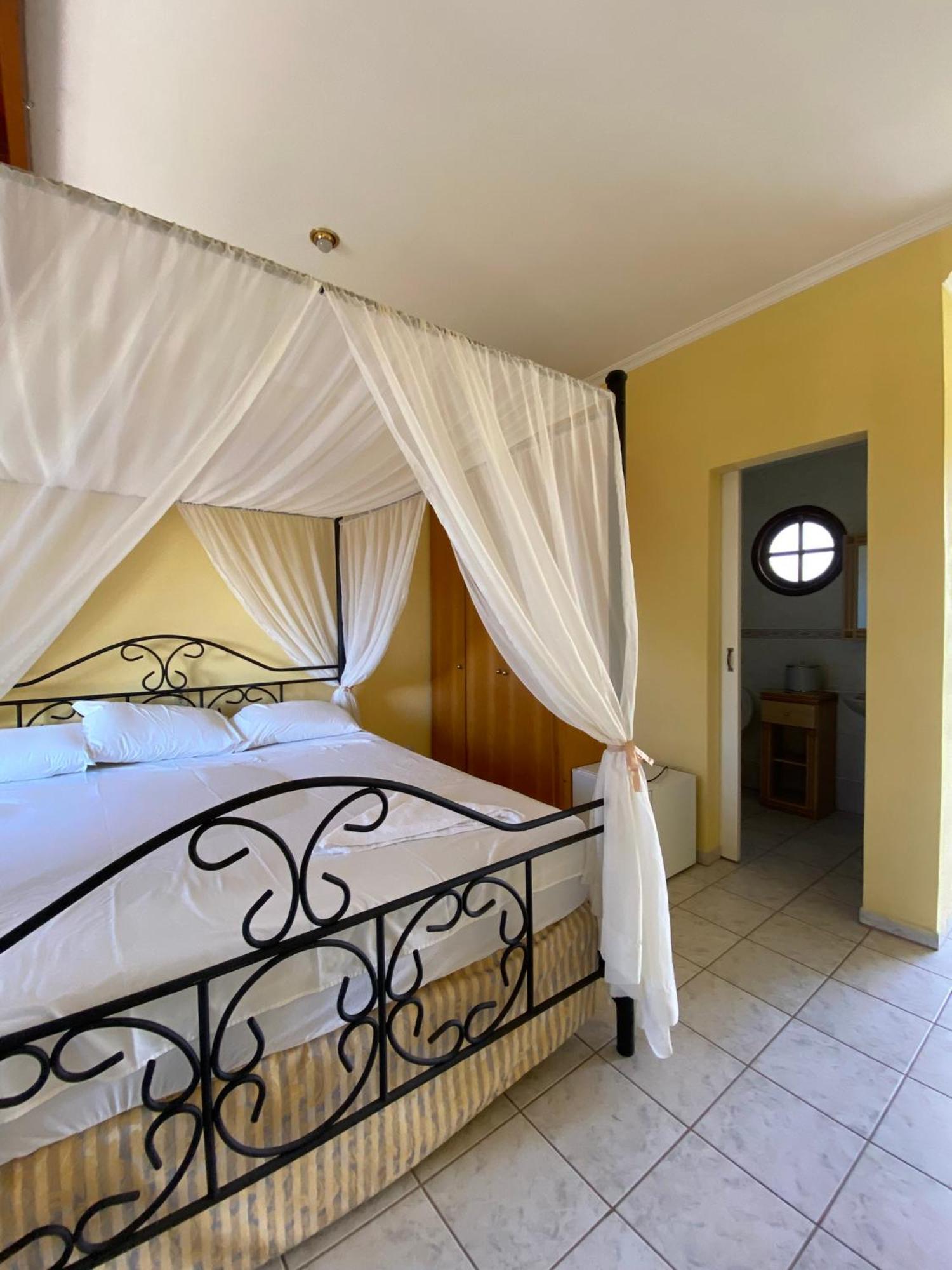 Hotel Velha Corte São José dos Pinhais Εξωτερικό φωτογραφία